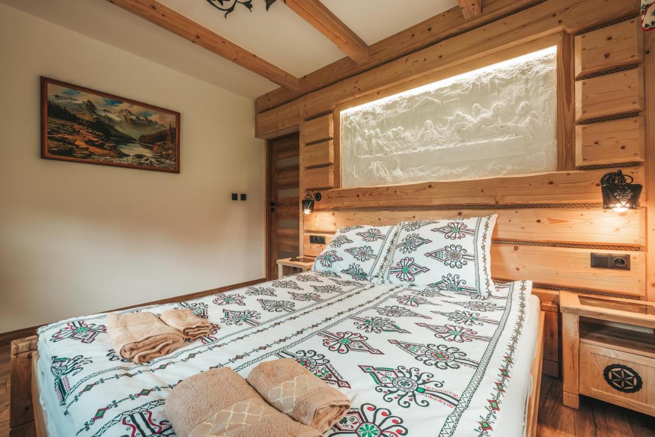 Toporowe Izby Groń Exteriér fotografie