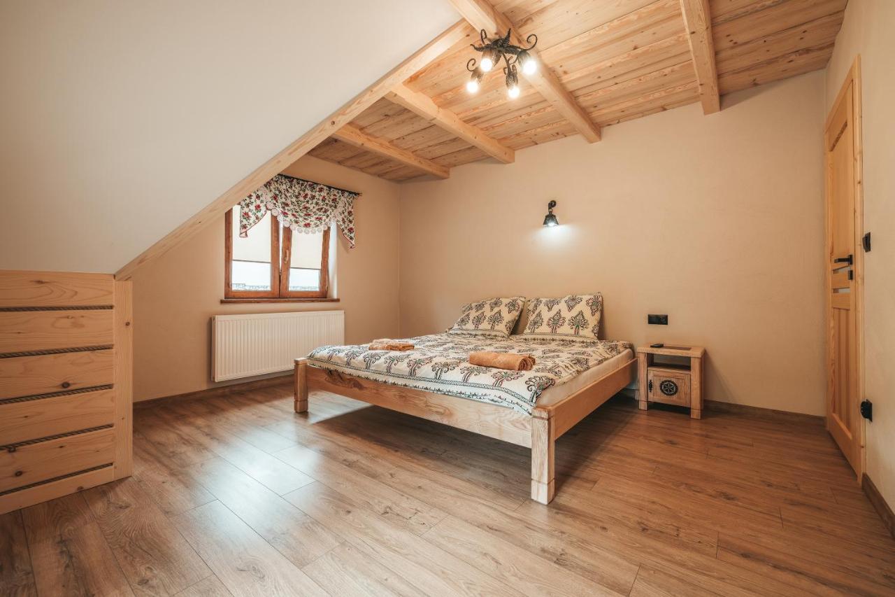 Toporowe Izby Groń Exteriér fotografie