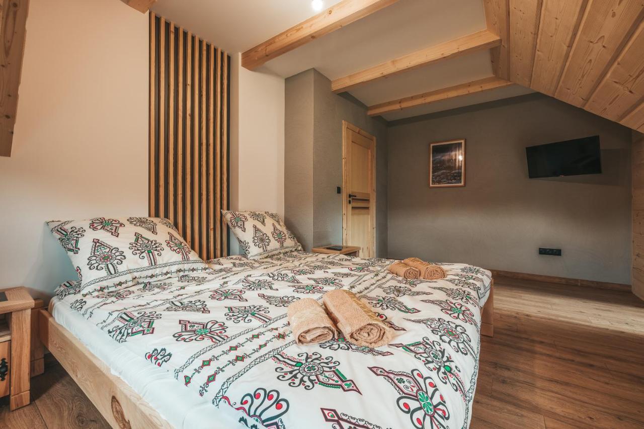 Toporowe Izby Groń Exteriér fotografie