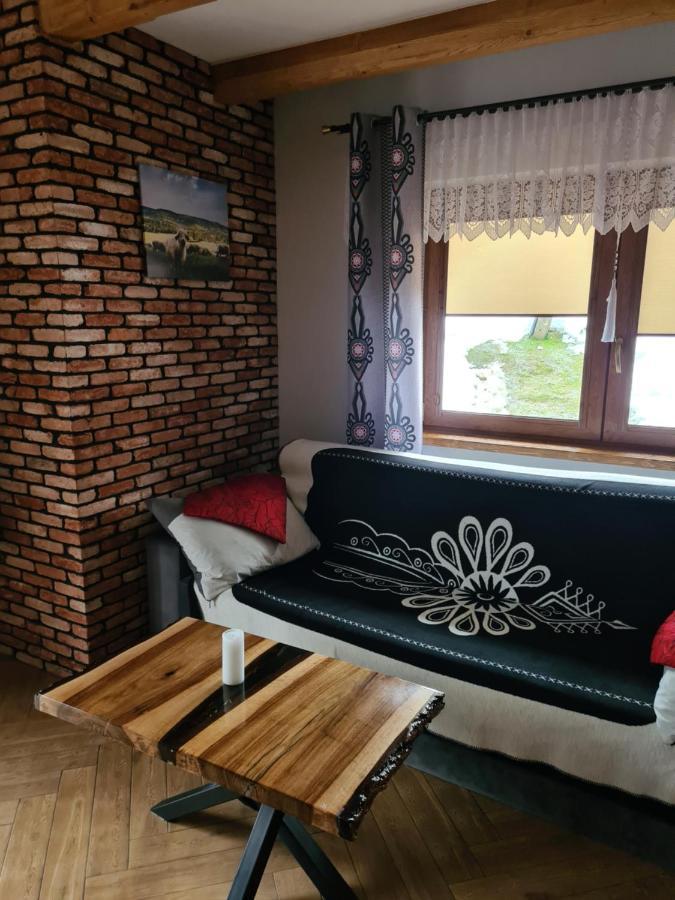 Toporowe Izby Groń Exteriér fotografie
